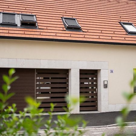 Cesar Apartman Sopron Exterior photo