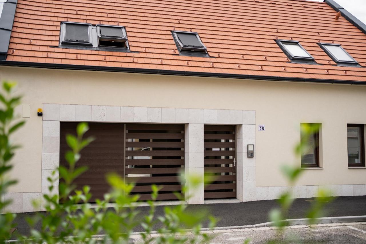 Cesar Apartman Sopron Exterior photo