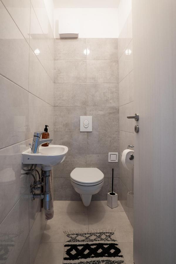 Cesar Apartman Sopron Exterior photo